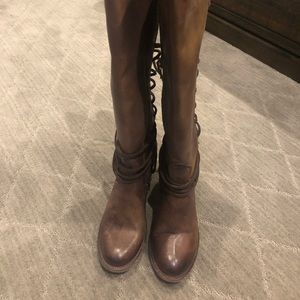 FREEBIRD By Steven COAL leather lace up boots💕